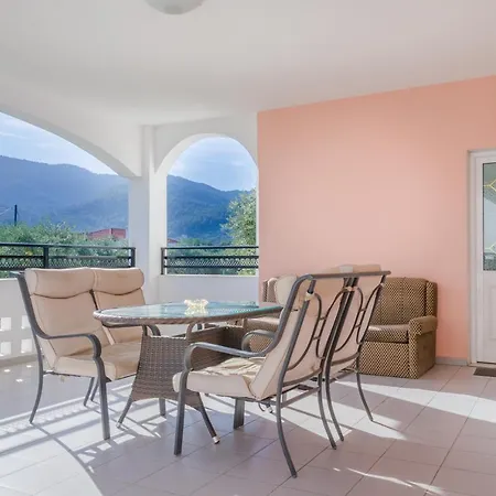 Paradise Pensionat 3*