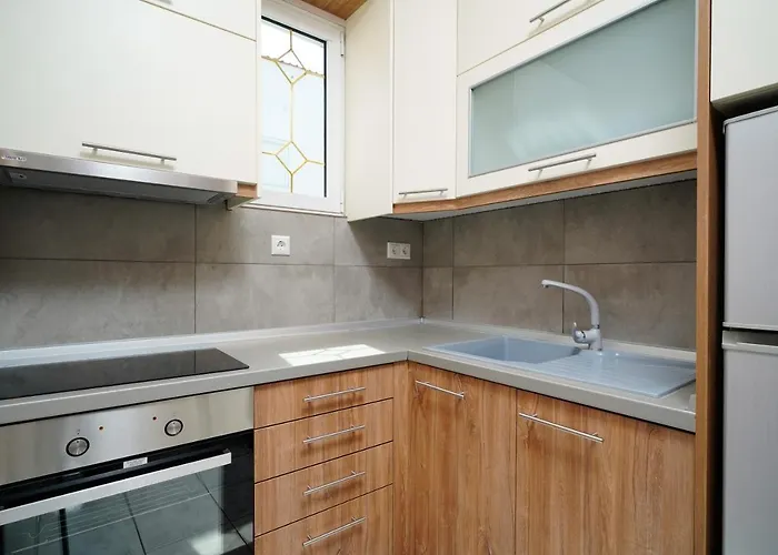 招待所 Paradise 3*