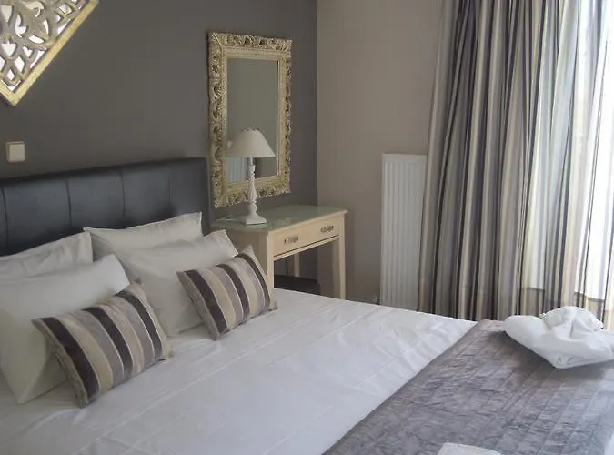 Paradise 招待所 3*